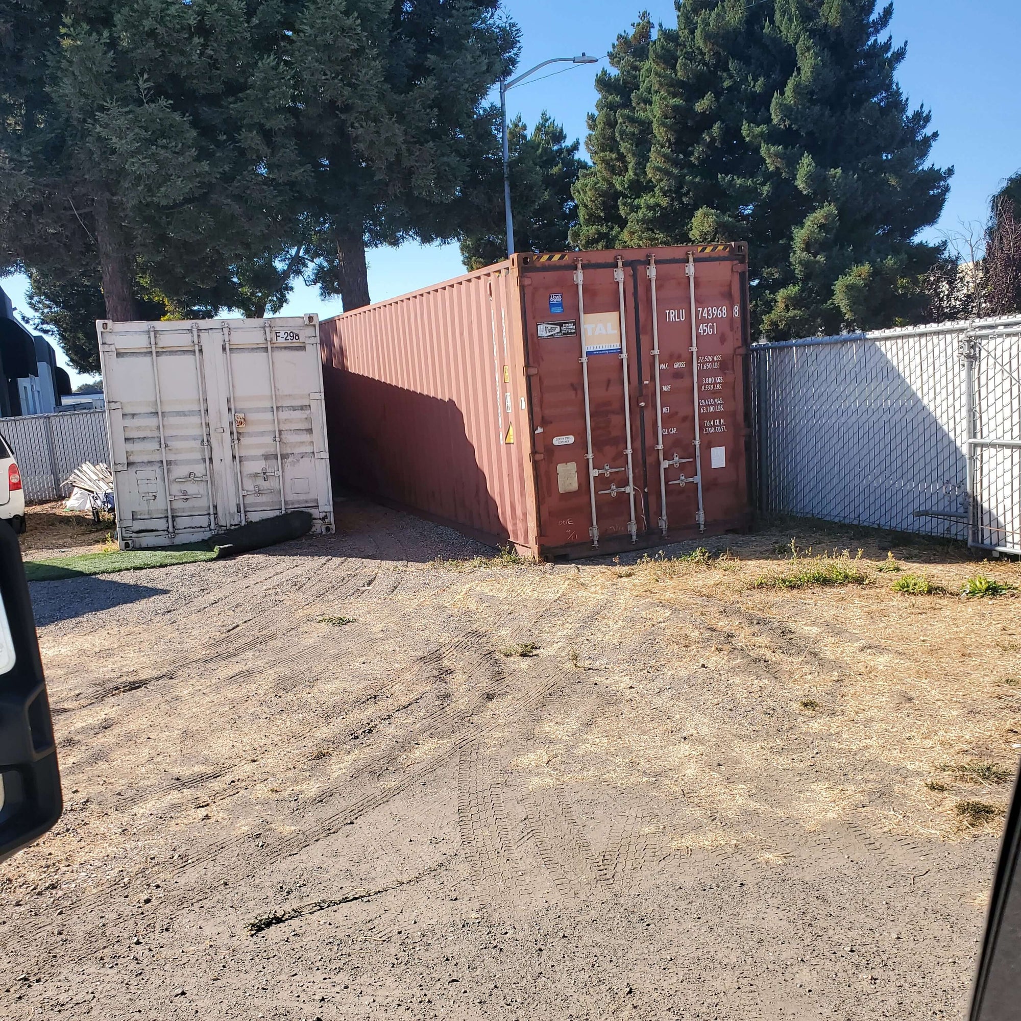 40' Foot Shipping Containers