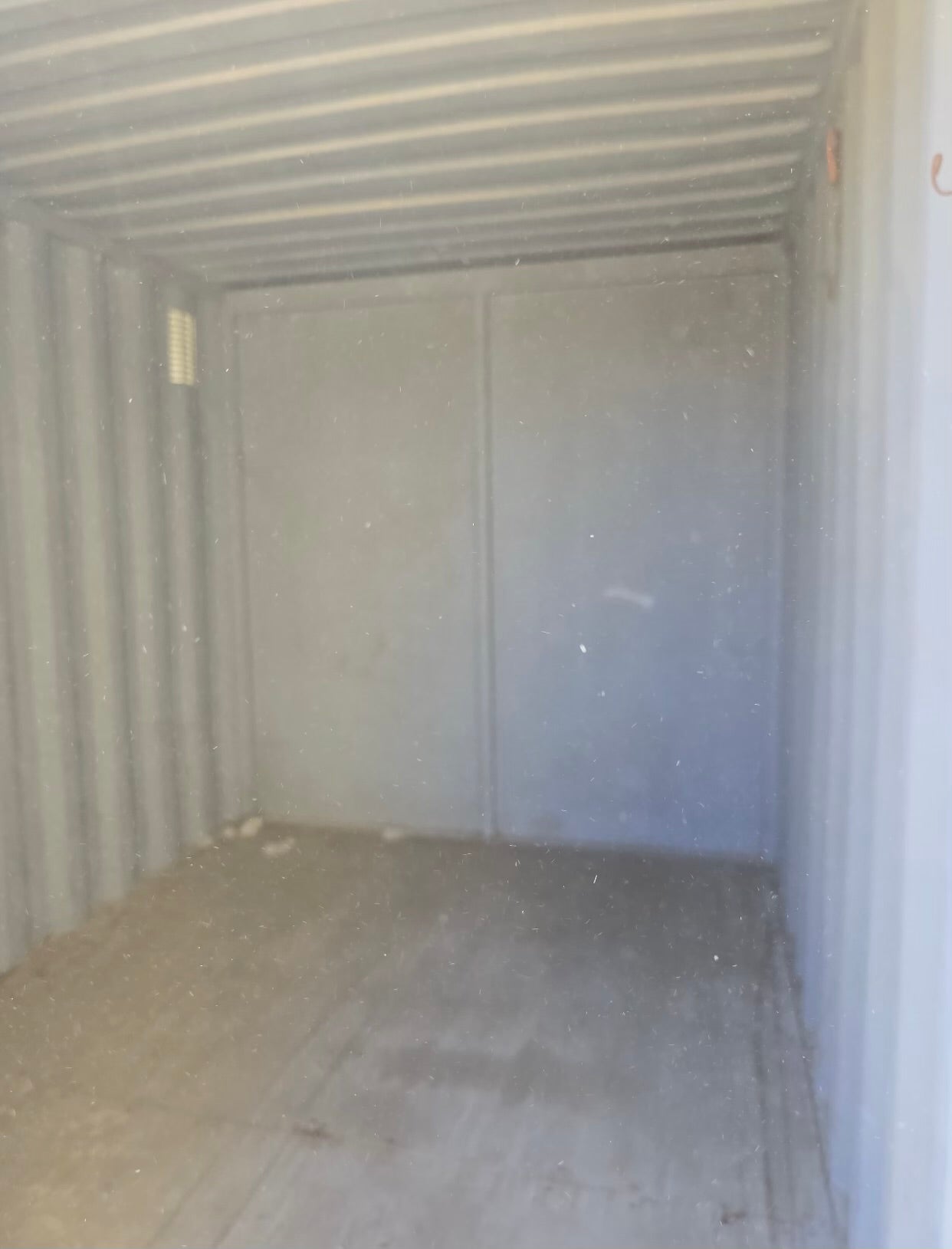 10 FT Beige Container