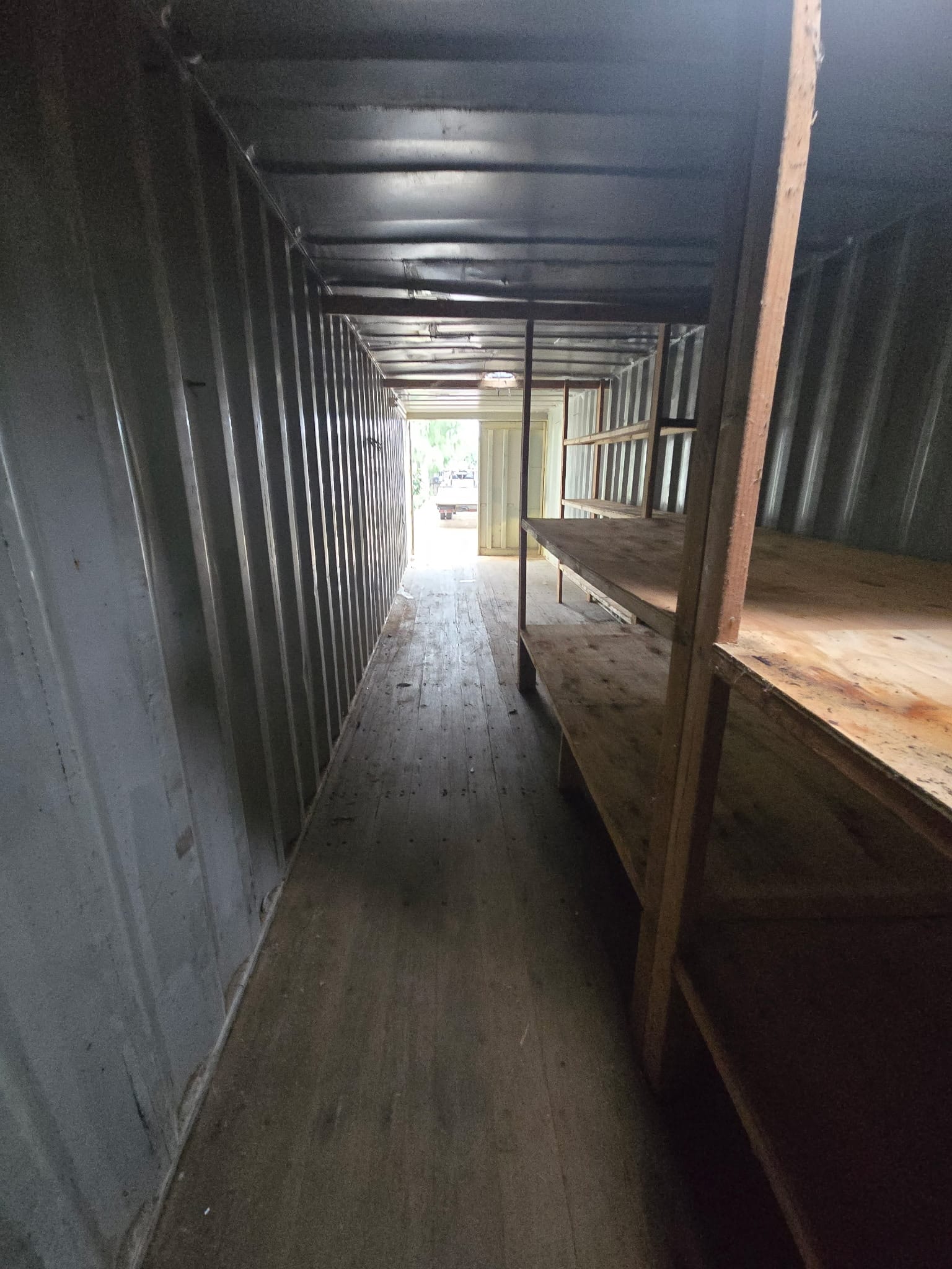 40’ Standard Shipping Container – Wind &amp;amp; Watertight with Vents &amp;amp; Removable Shelving
