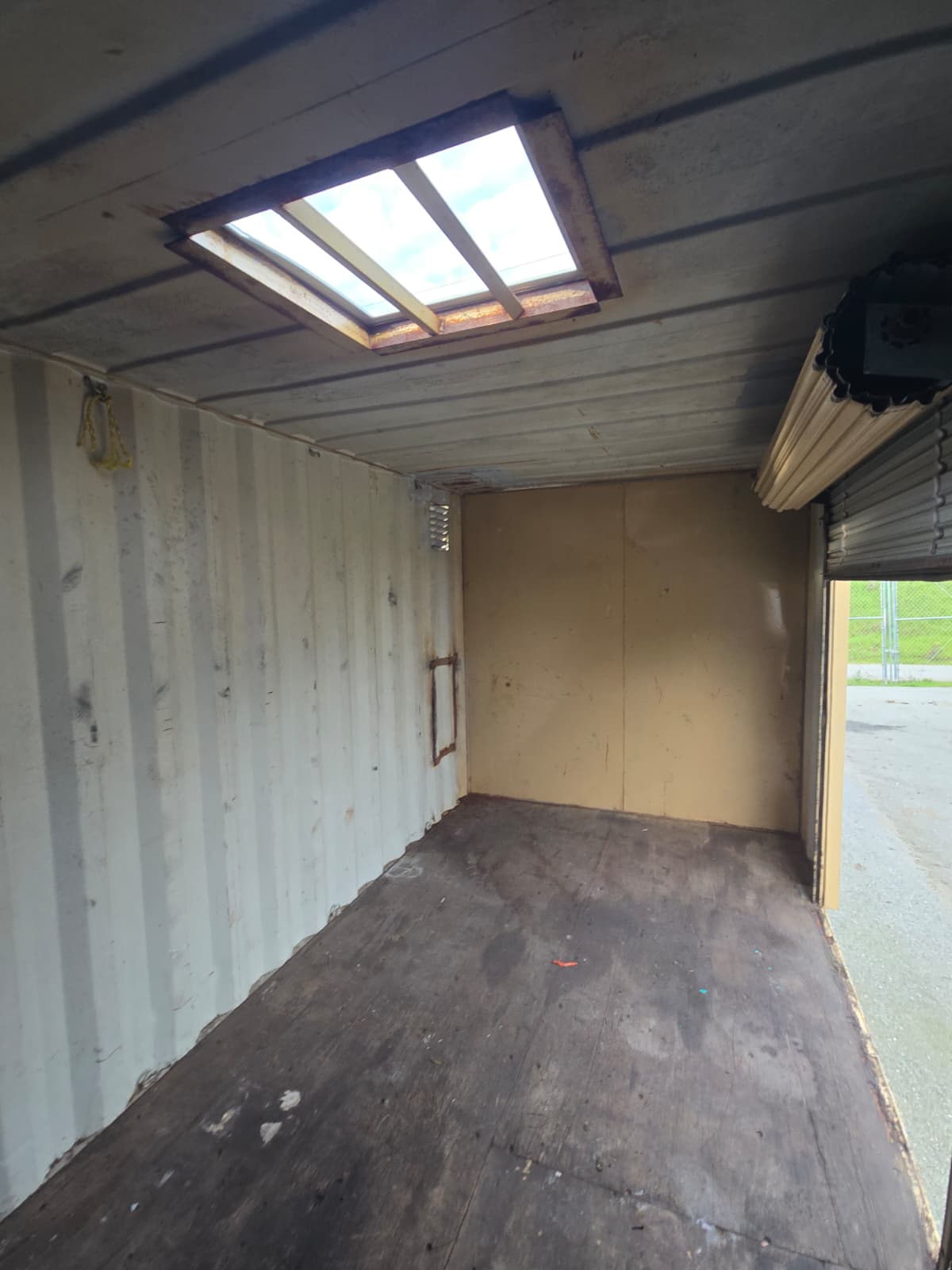 🚨 $1,500 Specials – 2 × 20’ Containers Ready for Your Project!