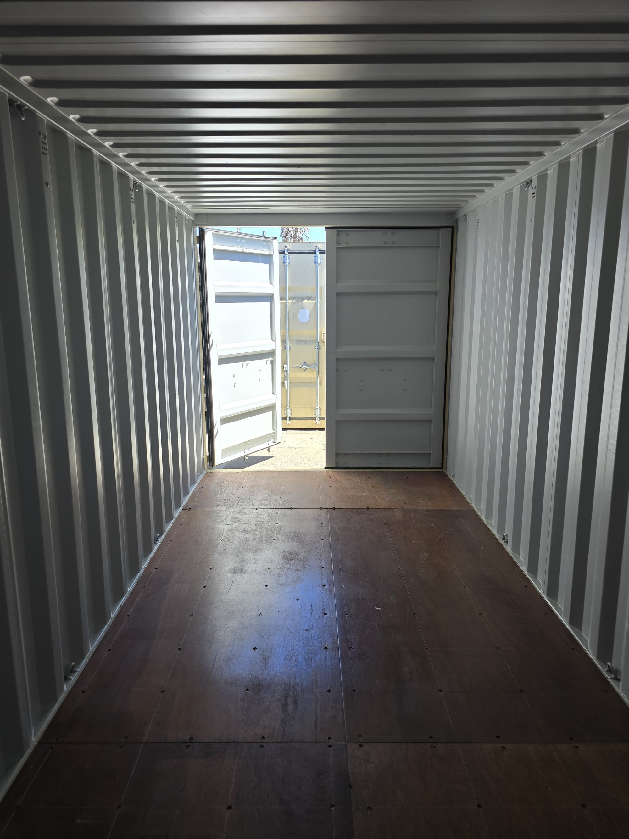 20' One-Trip Shipping Containers – On Sale!